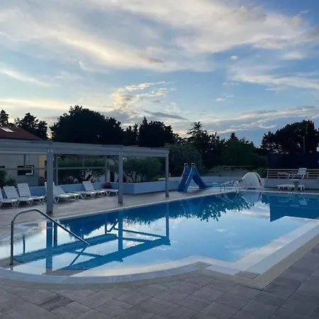 דירה Marcelko - 500m To Beach, Privat Parking *